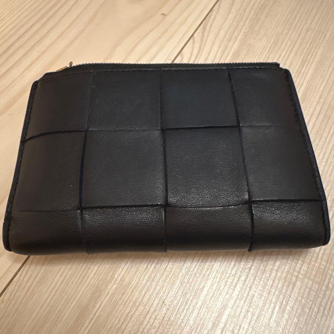 Bottega Veneta ミディアム 二つ折り財布 ネイビー