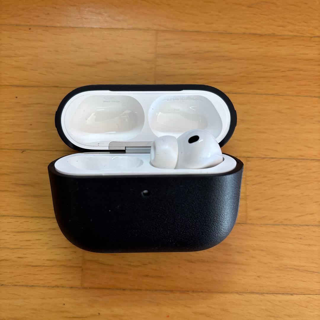 airpods pro 3 第3世代　充電ケース+片耳（右）