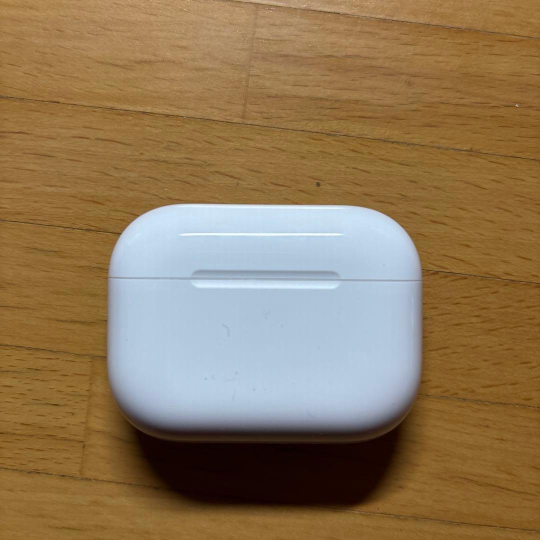 airpods pro 3 第3世代　充電ケース+片耳（右）