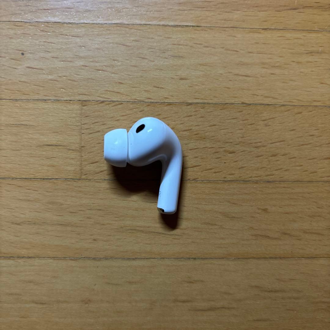 airpods pro 3 第3世代　充電ケース+片耳（右）