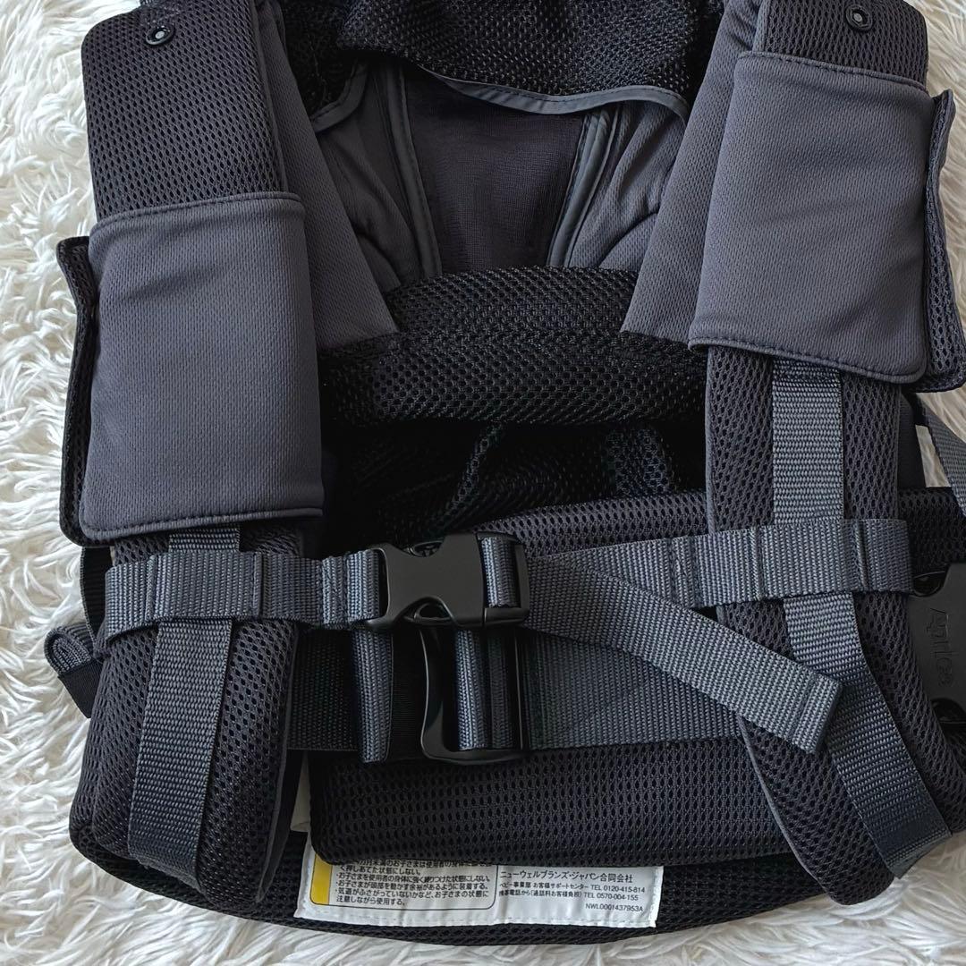 極美品　Aprica アップリカ　抱っこ紐　ラクリス　ダークグレー