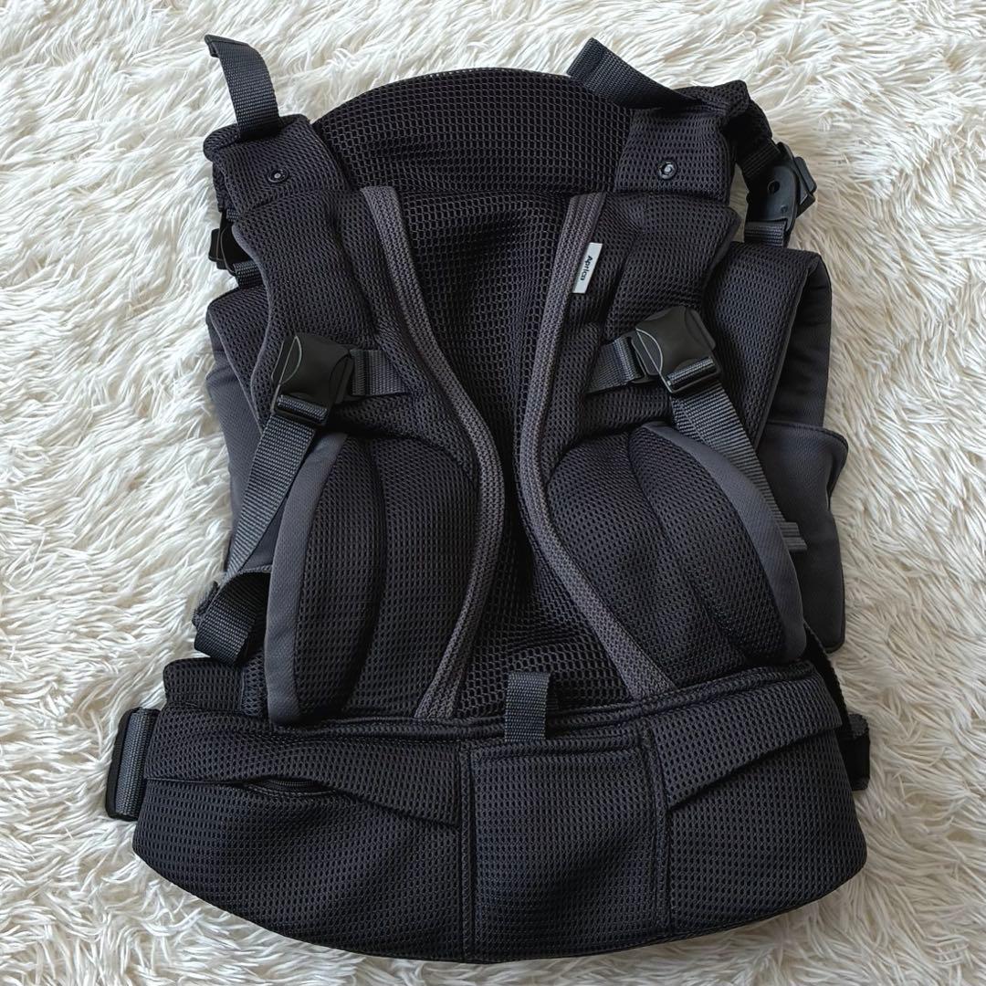 極美品　Aprica アップリカ　抱っこ紐　ラクリス　ダークグレー
