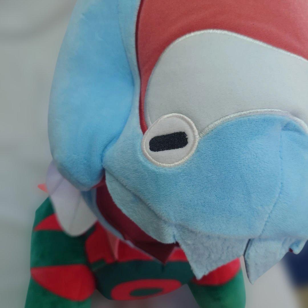ウオノラゴン　ぬいぐるみ　エラがみ