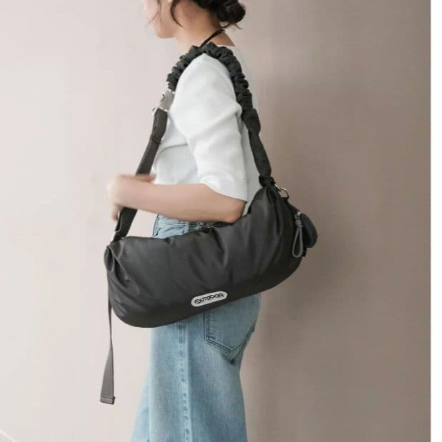 新品　OUTDOOR PRODUCTS　LEE100人隊別注ボディバッグ　黒