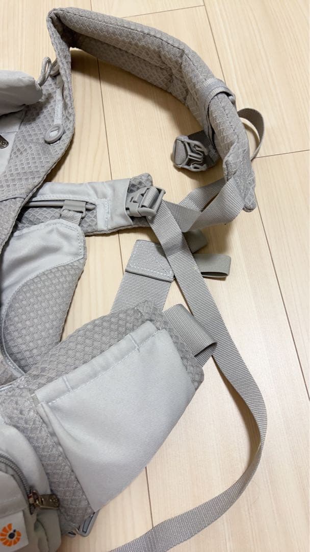 【中古品】エルゴ　オムニブリーズ　パールグレー