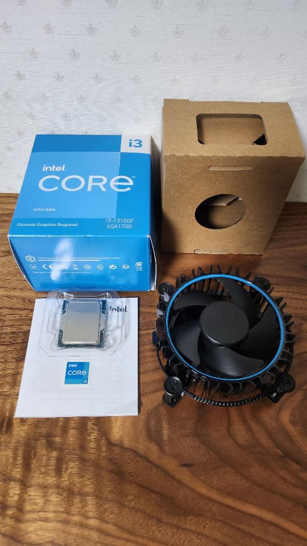 intel core i3-13100F　完品
