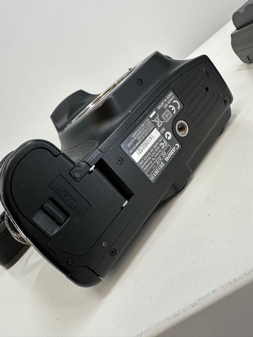 Canon EOS 30D 、EOS 1000S カメラまとめ売り