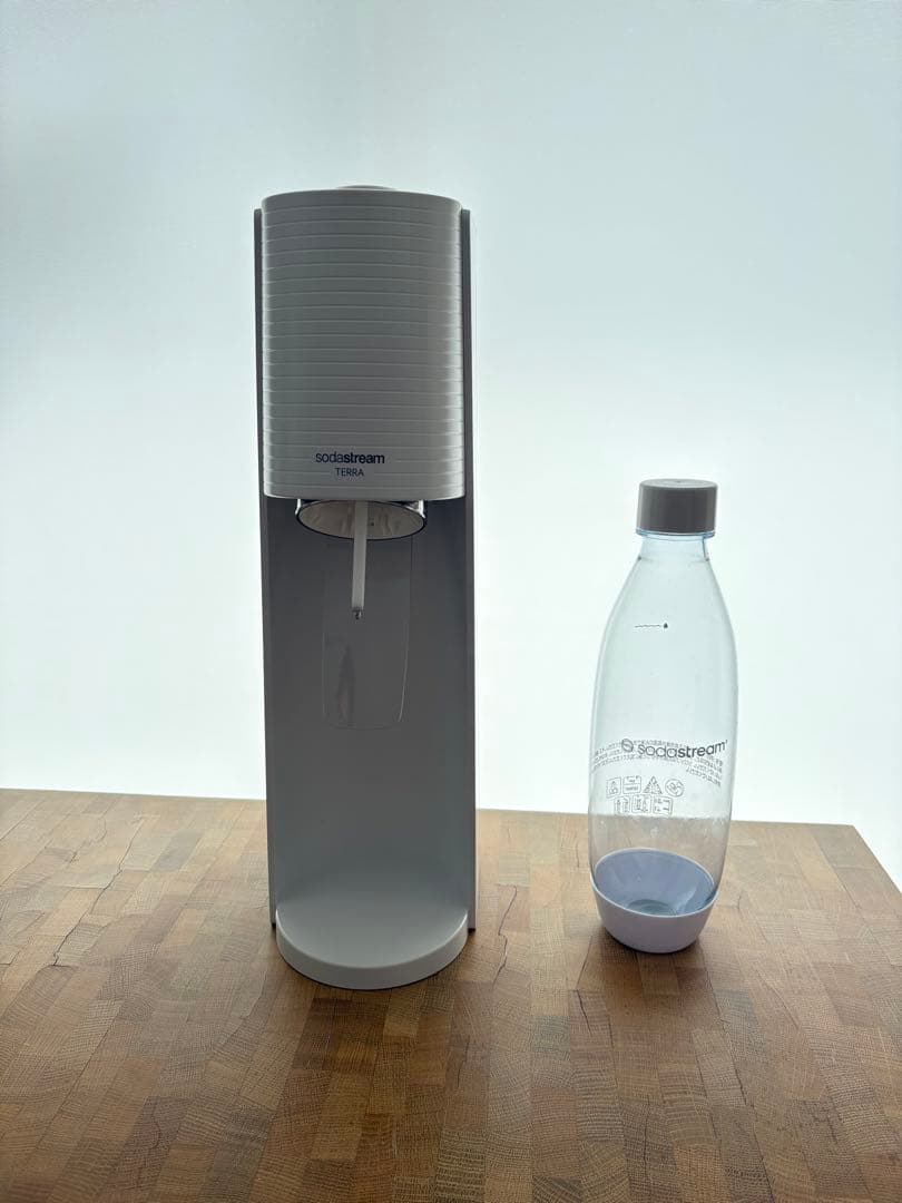 sodastream TERRA 炭酸水メーカー ホワイト ボトル付き