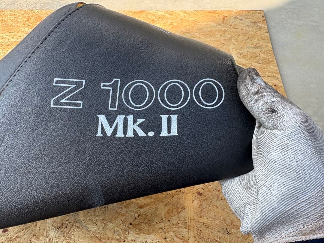 z1000mk2 ジュリアーリシート
