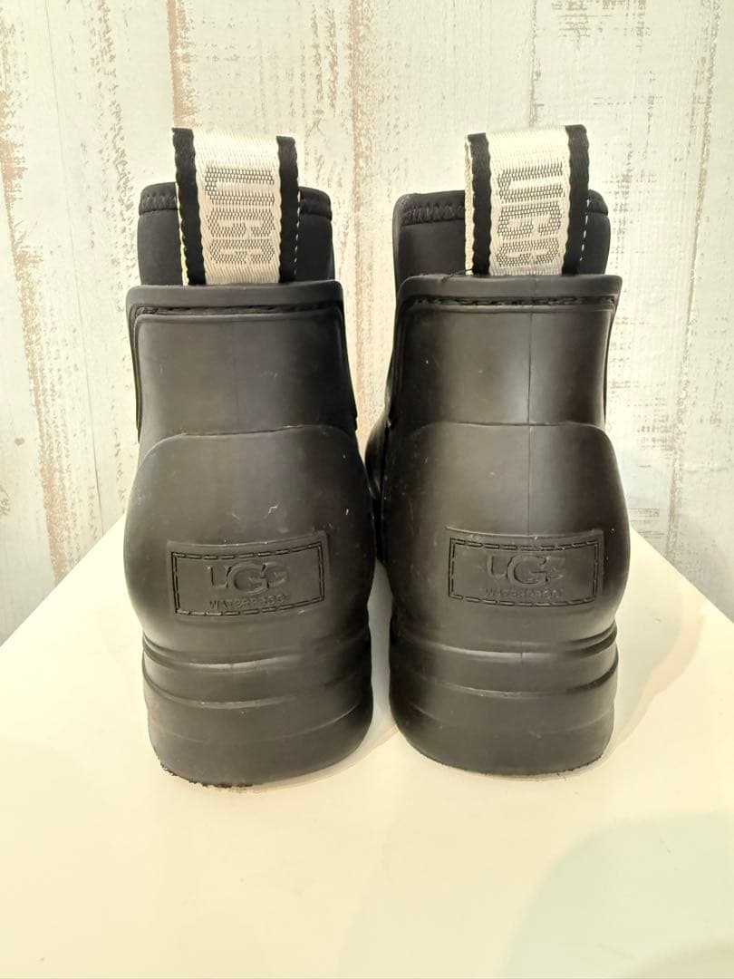 UGG ブラック ラバー ショートブーツ
