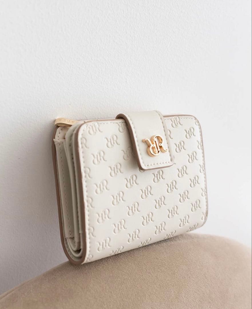 RANDA モノグラムエンボスデザイン ウォレット アイボリー 財布