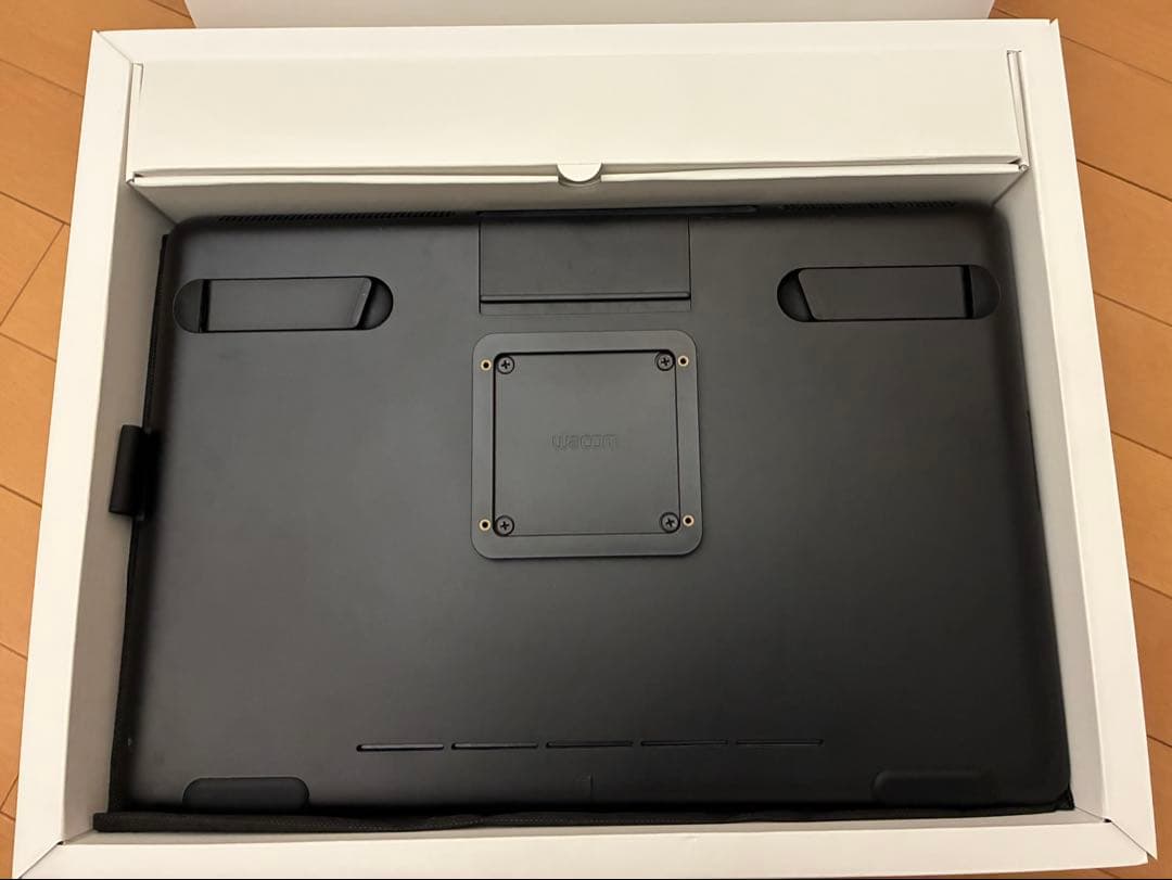 Wacom Cintiq 16 DTK1660K0D 純正スタンド付