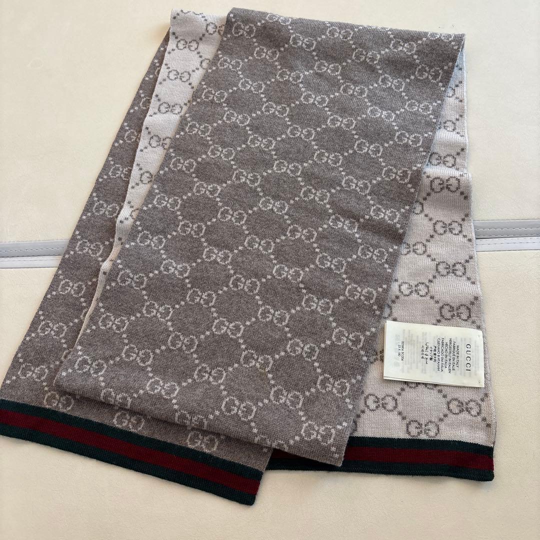 GUCCI マフラー　レディース