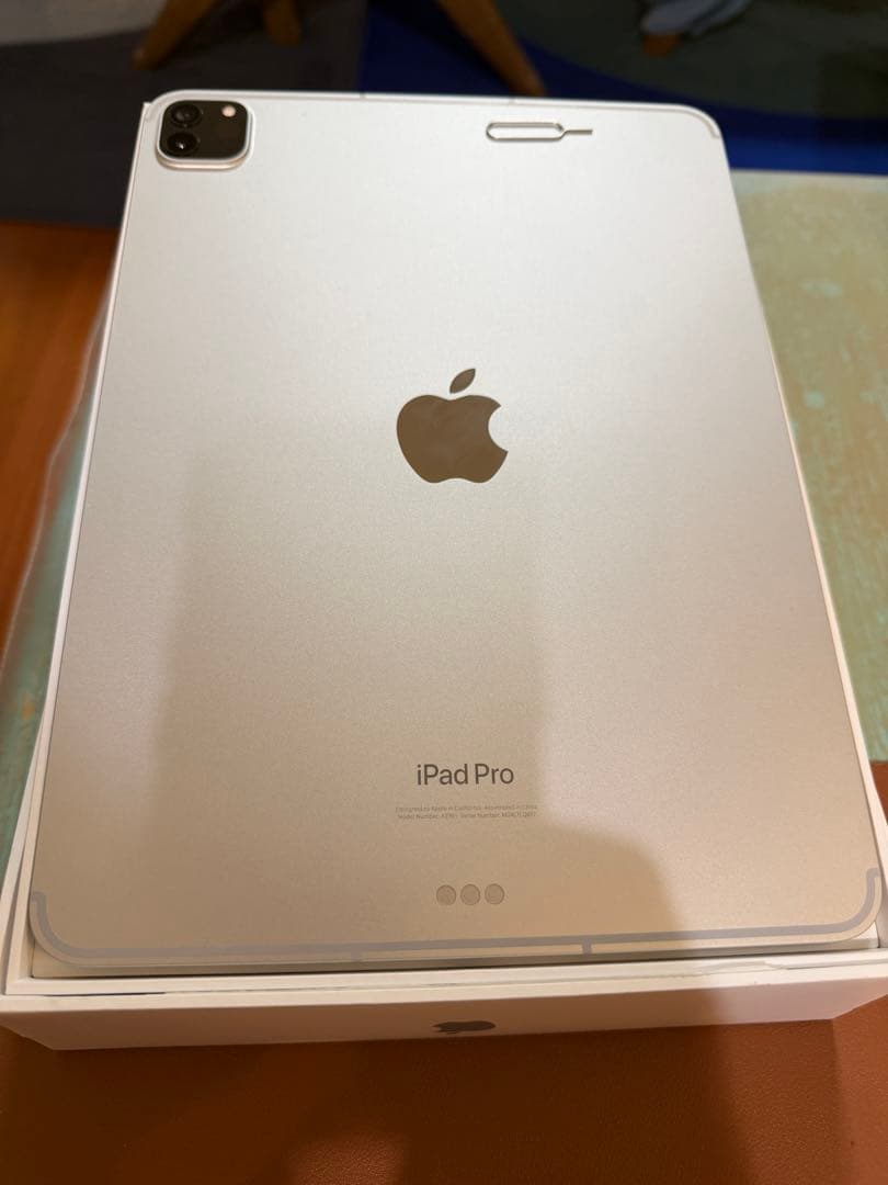 iPad Pro 11インチ 第4世代 SIMフリー シルバー 最大容量93%