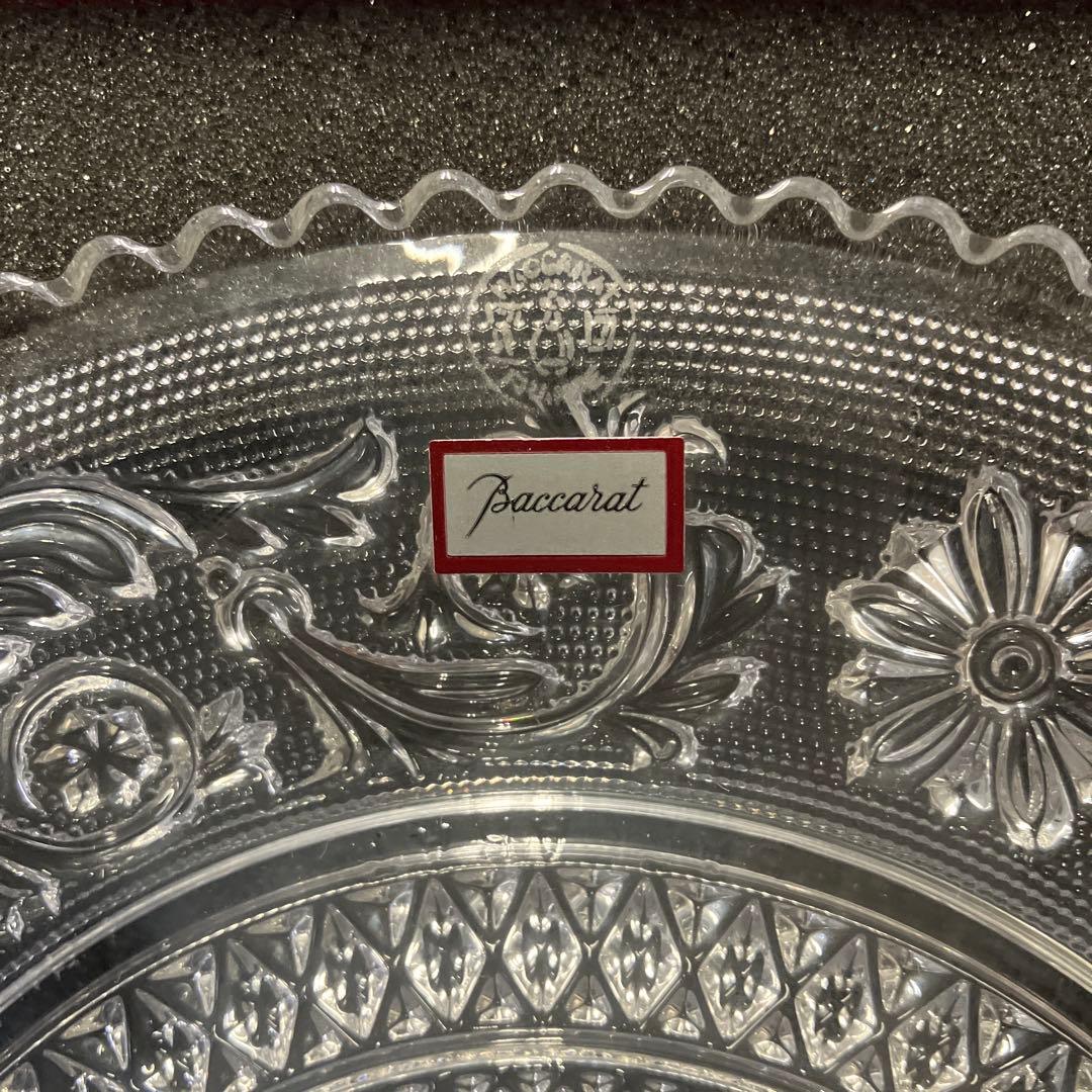 Baccarat クリスタルガラスプレート 専用箱付き　(kazuyo)