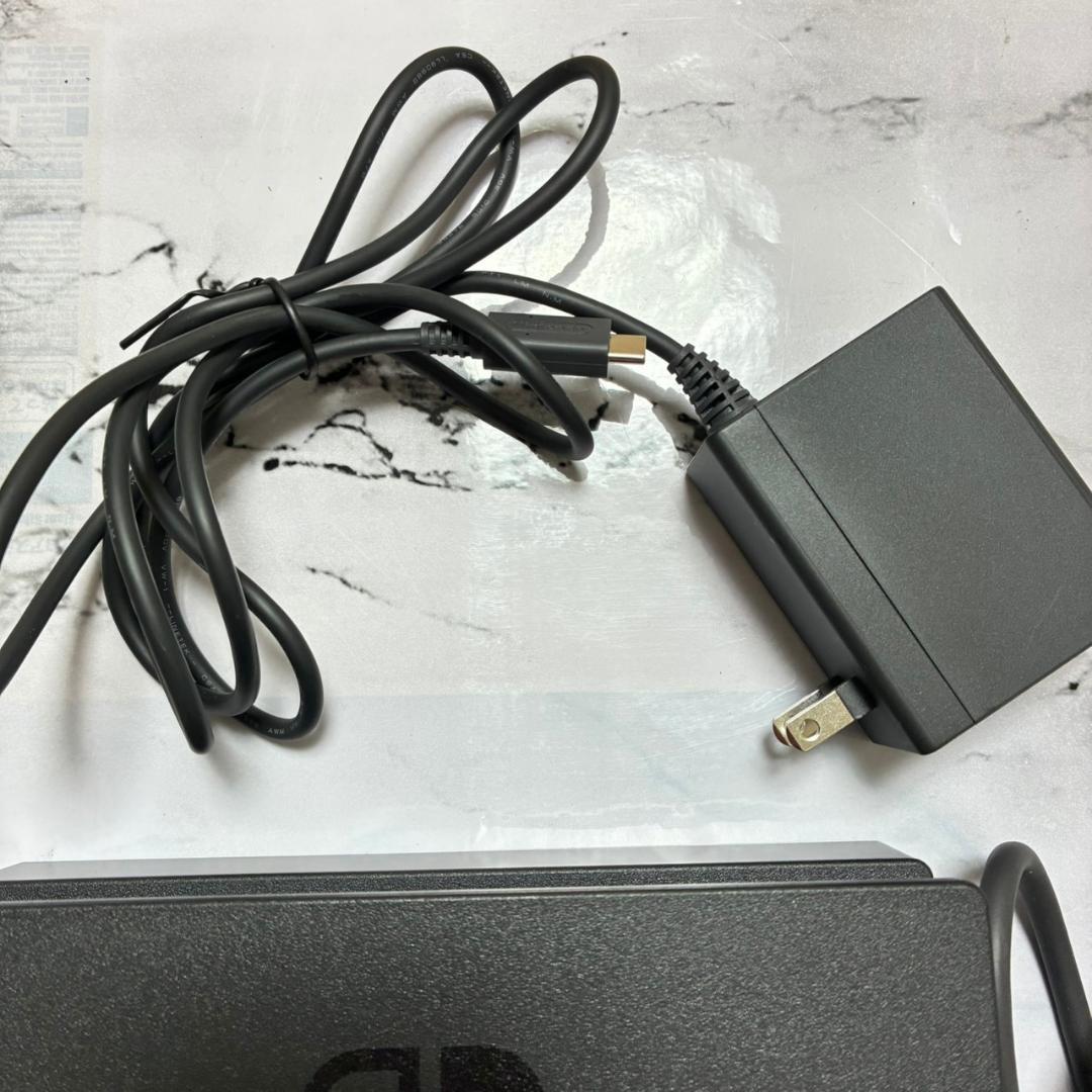 Nintendo Switch本体＆コントローラー2個　すぐ遊べるお得なセット！