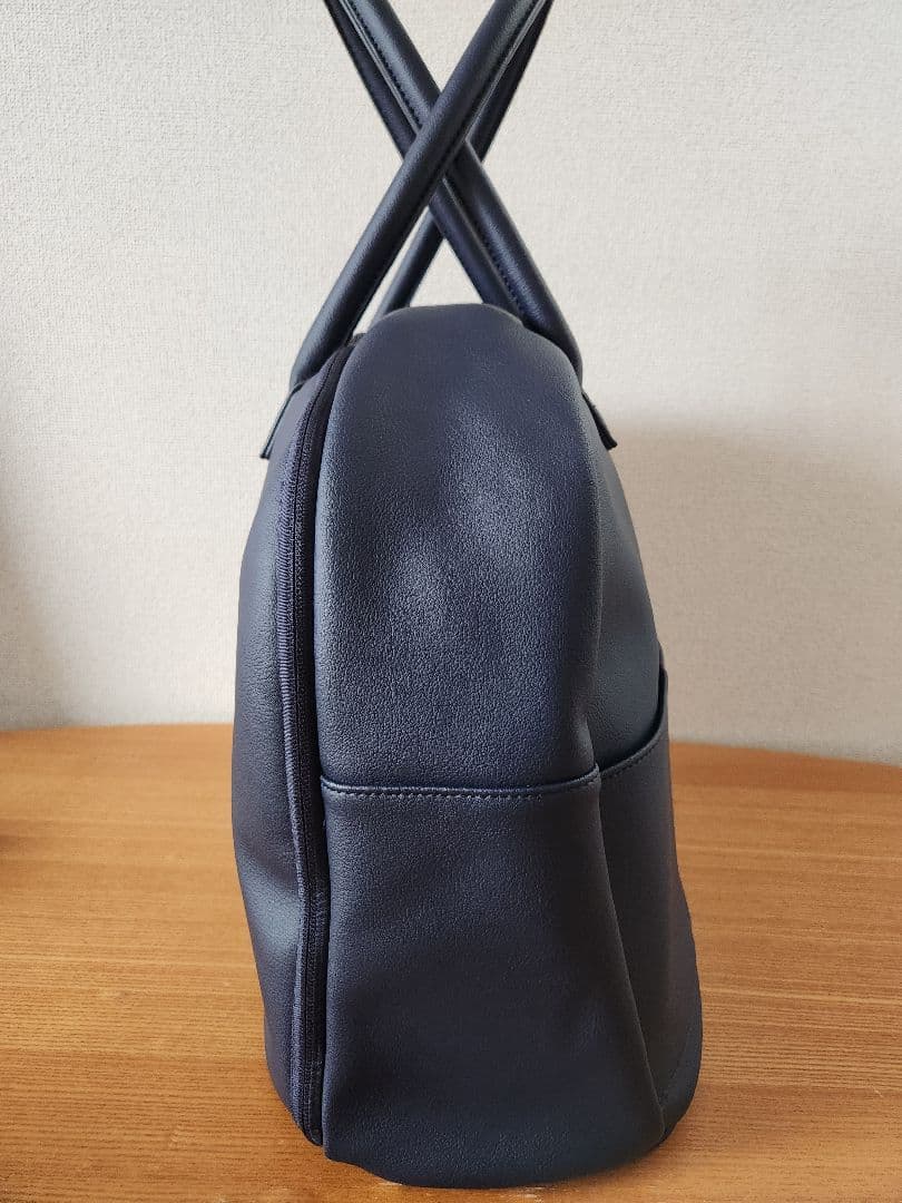 Aww サボテンヴィーガンレザーウィークエンドボストンバッグ (30L)NAVY