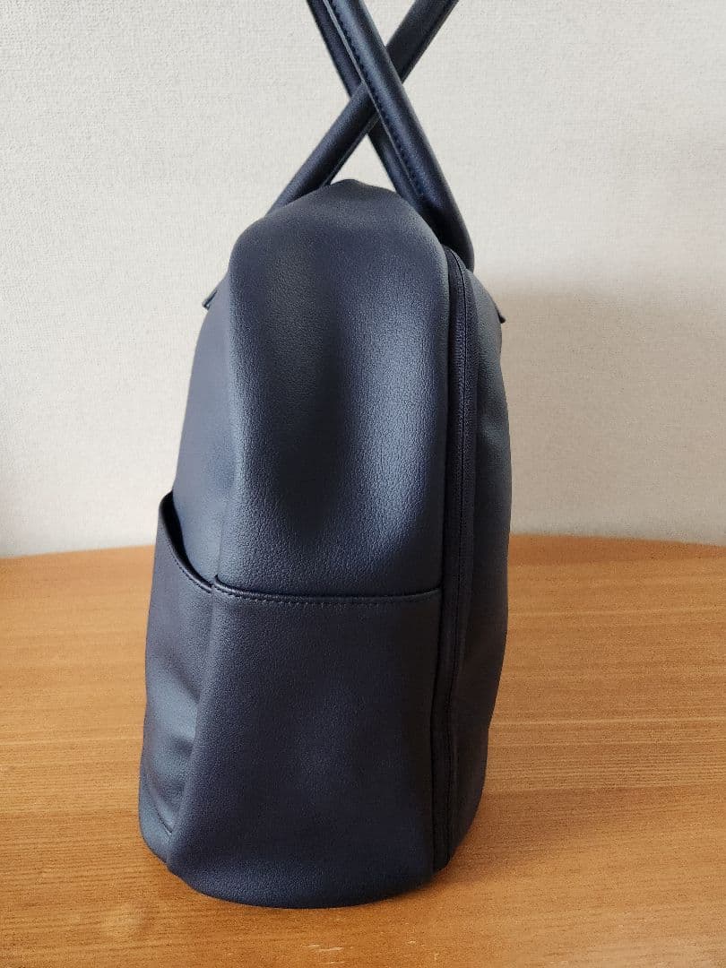 Aww サボテンヴィーガンレザーウィークエンドボストンバッグ (30L)NAVY