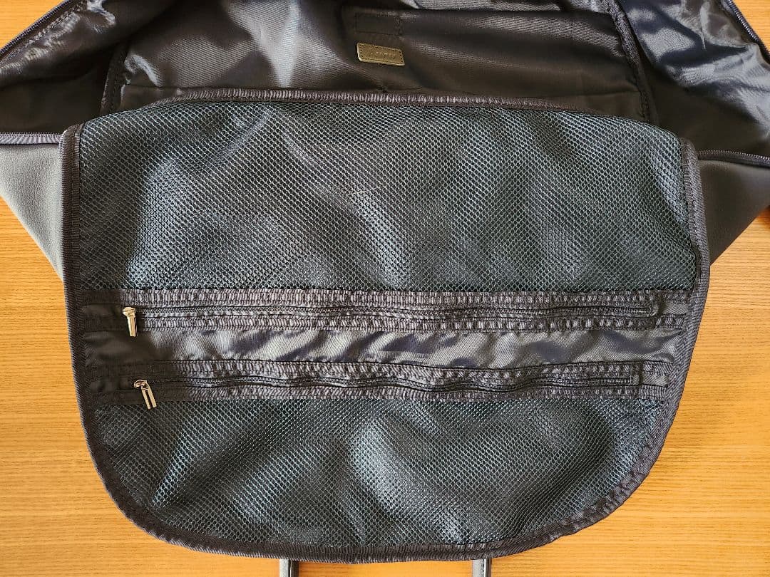 Aww サボテンヴィーガンレザーウィークエンドボストンバッグ (30L)NAVY