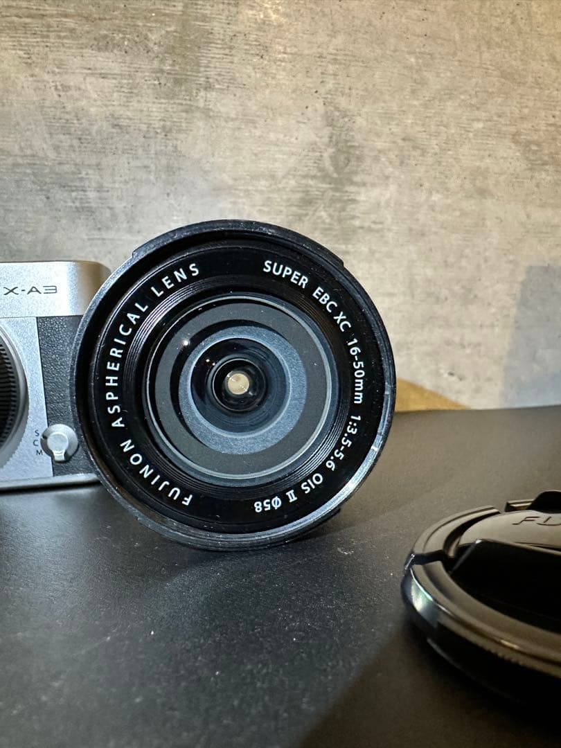 Fujifilm X-A3 XC16-50mm レンズ付き 箱付き