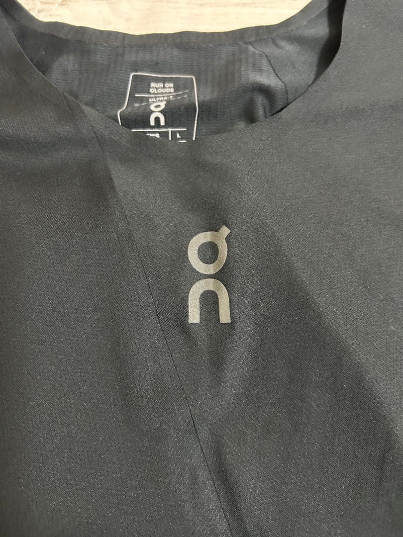 On Ultra-T メンズ L オン　ランニング　マラソン　Tシャツ　トレラン