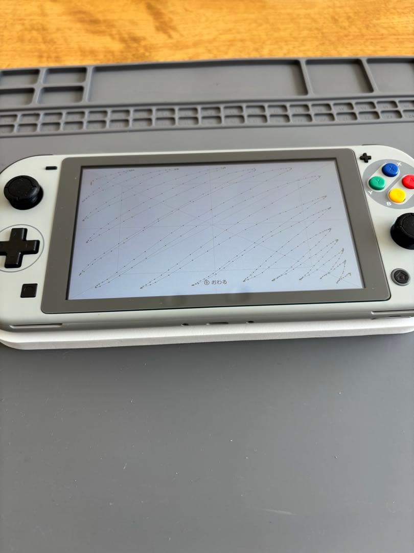 Nintendo Switch Lite本体　カスタム品　外装：スーファミ仕様