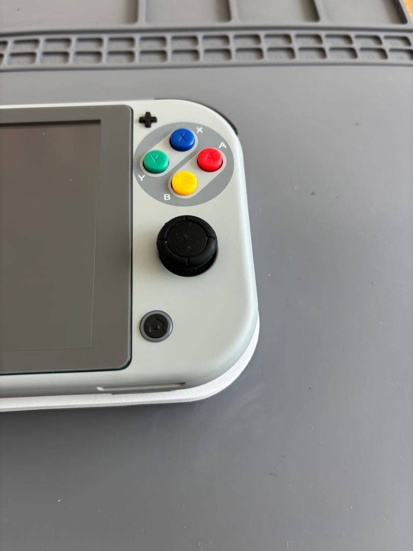 Nintendo Switch Lite本体　カスタム品　外装：スーファミ仕様