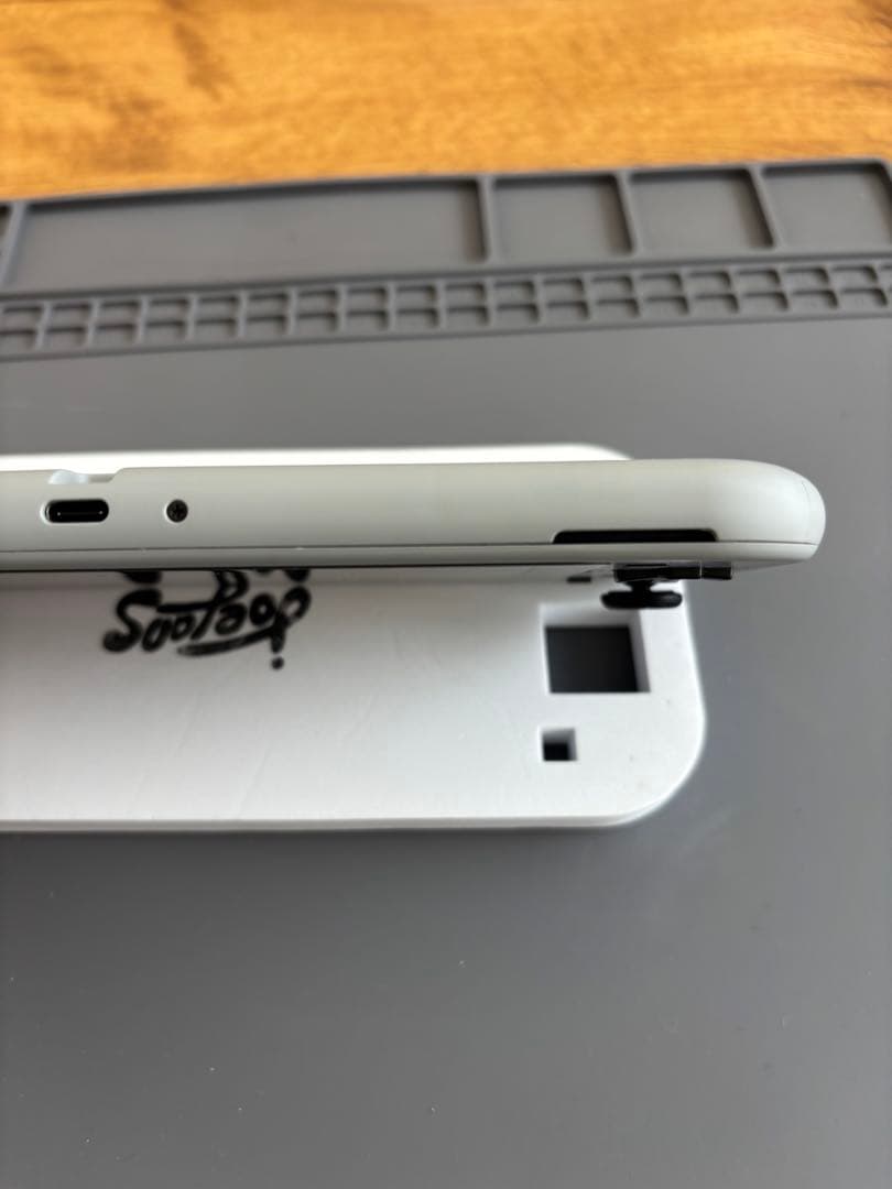 Nintendo Switch Lite本体　カスタム品　外装：スーファミ仕様