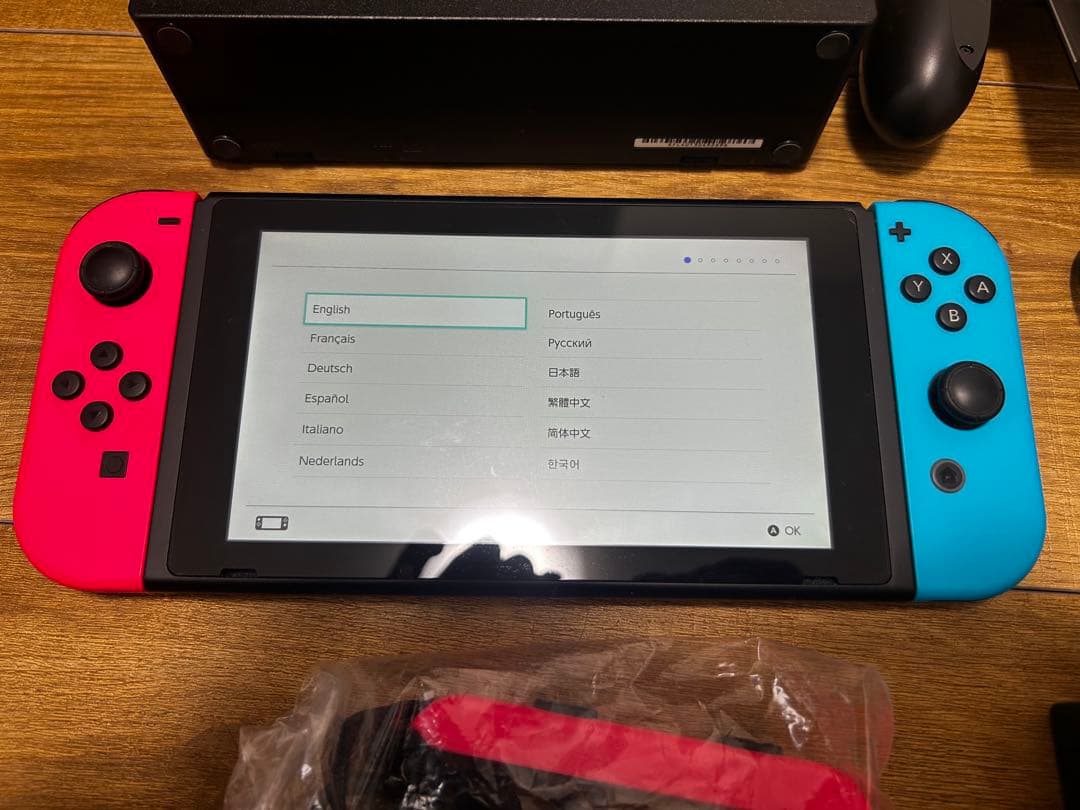 Nintendo Switch ネオンピンク/ネオンブルー 周辺機器