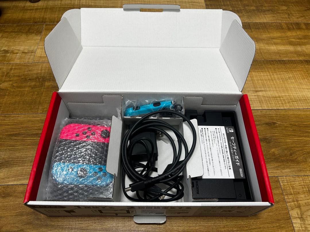 Nintendo Switch ネオンピンク/ネオンブルー 周辺機器