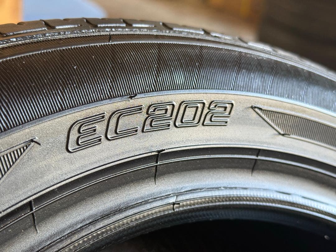 タイヤ・ホイール (586)155/65R14 DUNLOP EC202 SUMMER TIRES
