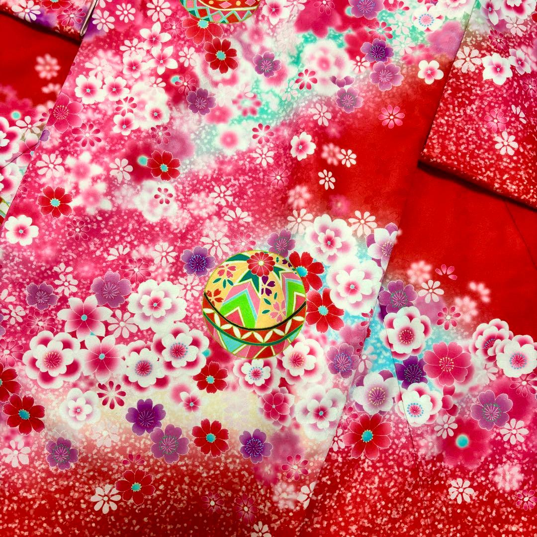 【新品未使用】豪華刺繍入り お宮参り 産着 女の子 合繊 赤
