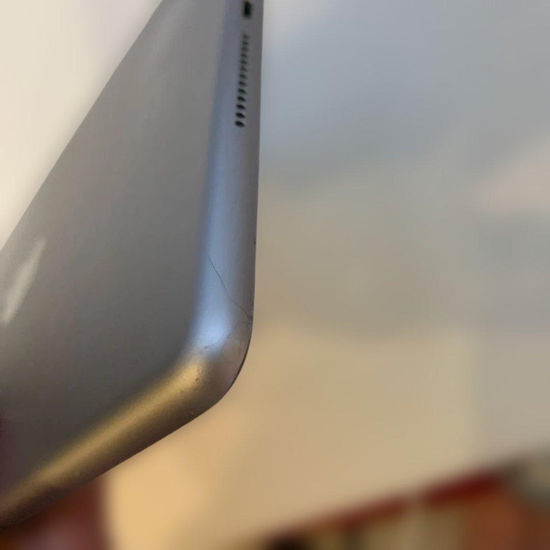 iPad 第6世代 Wi-Fiモデル 32GB A1893 初期化済み