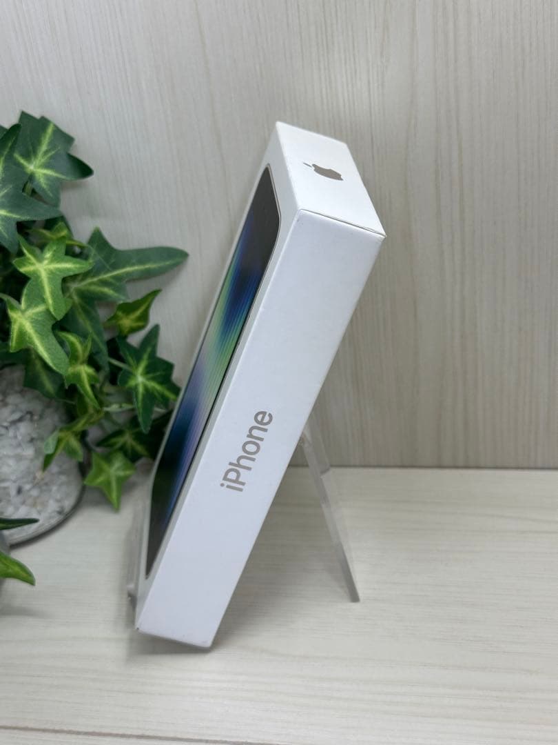 ✅【新品・未使用】iPhone SE 第3世代 SIMフリー スターライト⭐️❣️