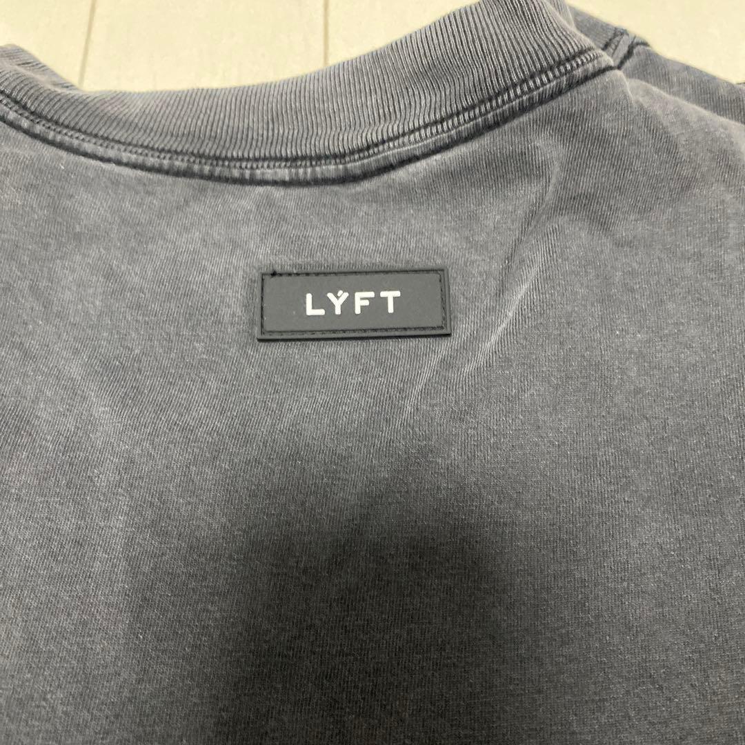 LYFT グラフィック Tシャツ
