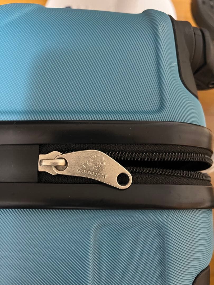 サムソナイト Samsonite カメレオン スーツケース SIKLON HA2