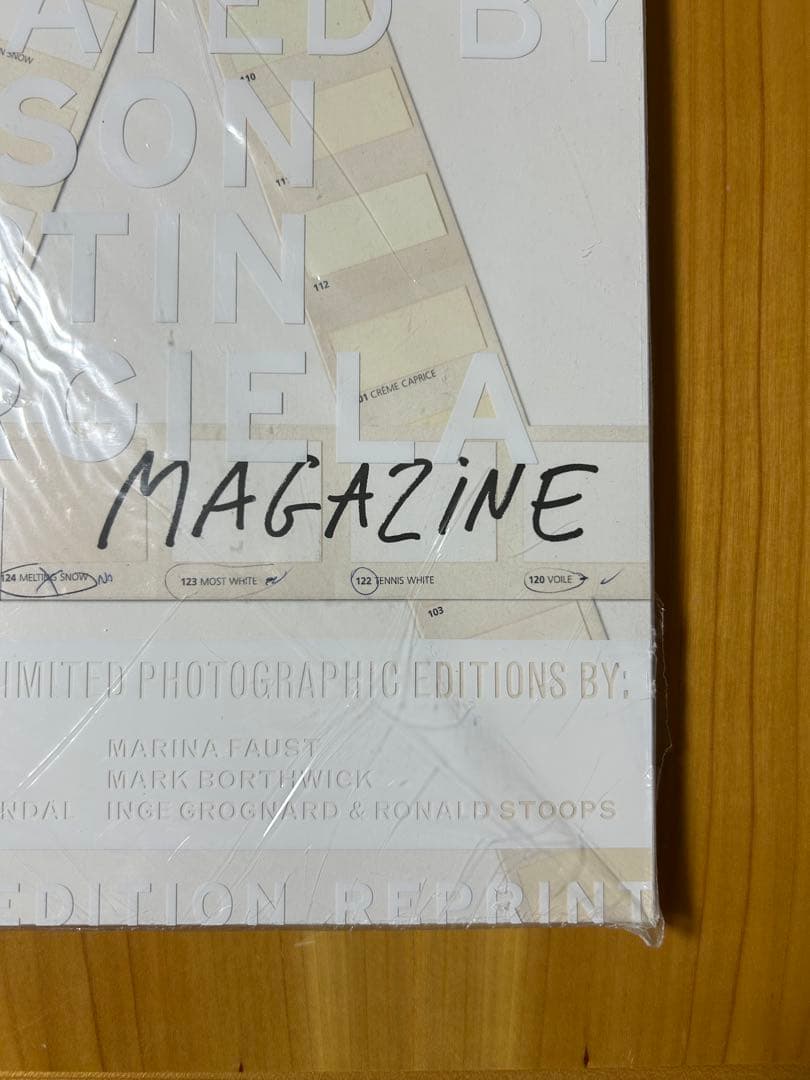 アート・デザイン・音楽 A MAGAZINE Curated By MARTIN MARGIELA