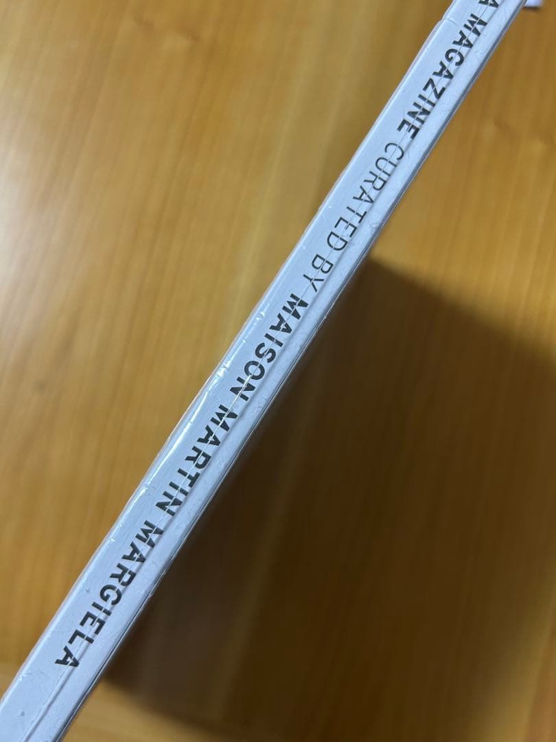 アート・デザイン・音楽 A MAGAZINE Curated By MARTIN MARGIELA