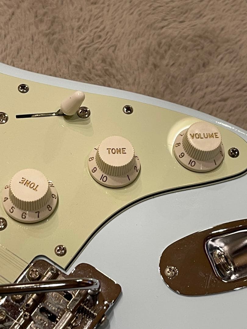 ギター Vanzandt STV-R2