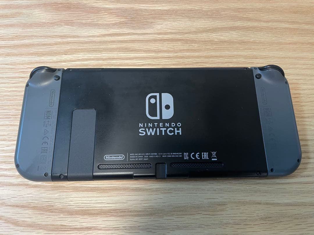 Nintendo Switch本体 ケース・SDカード付き