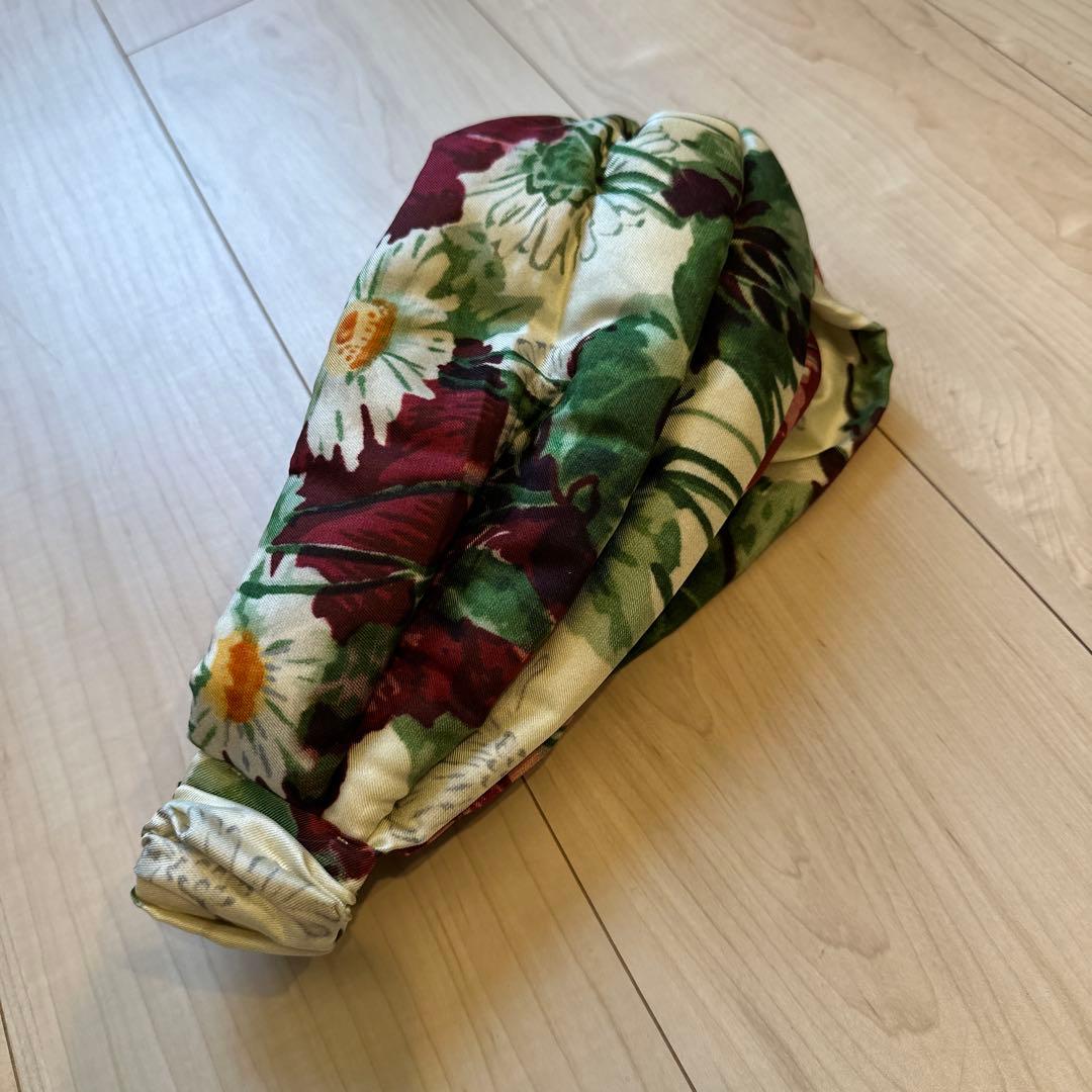 GUCCI 花柄ツイストヘアバンド