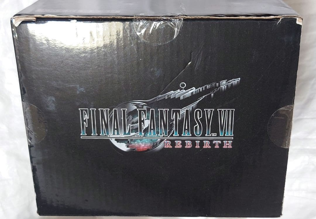 一番くじ　ファイナルファンタジー　A賞　ラストワン賞　未開封ですが箱傷有り