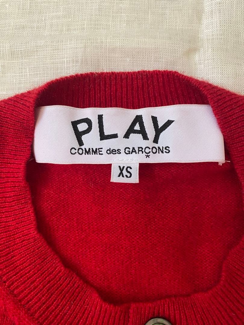PLAY COMME DES GARÇONS のユニセックスカーディガン