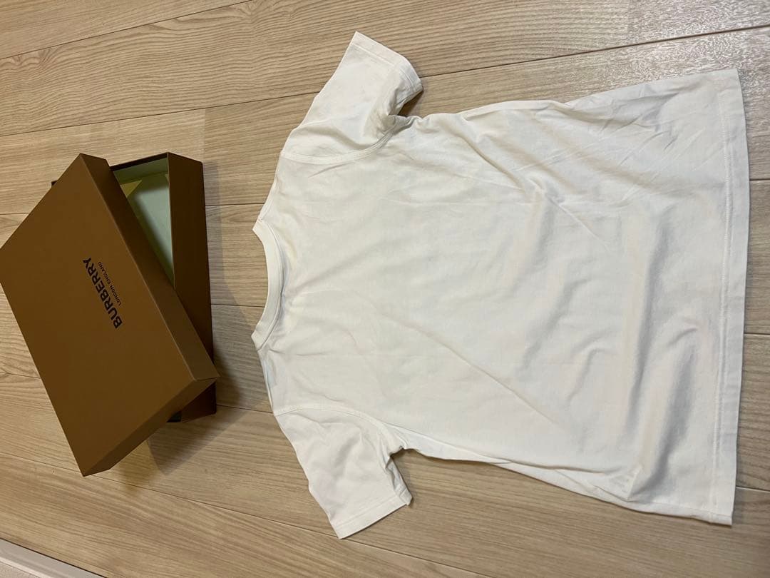 バーバリー　半袖　tシャツ　レディース 超美品