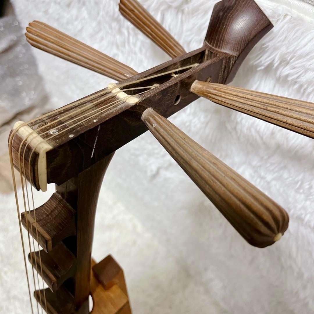【希少】 筑前琵琶 四弦五柱 撥 台座付 高級 レトロ 和楽器