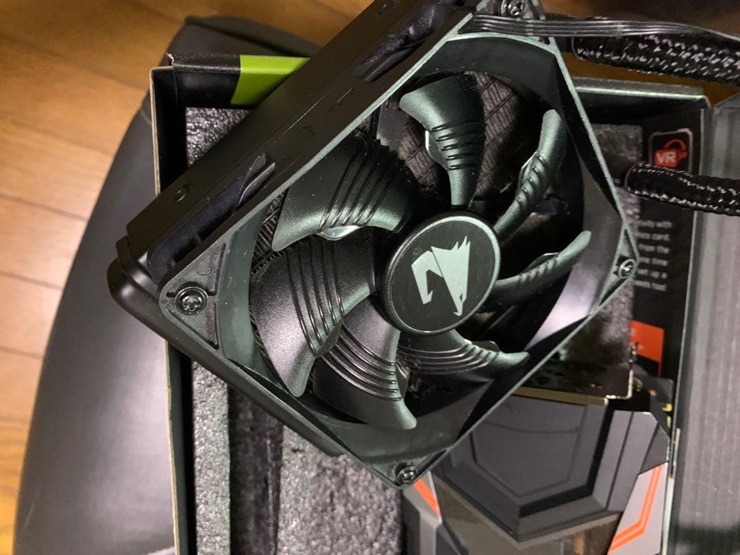セール中[超希少・元箱あり】GIGABYTE AORUS GTX 1080 Ti