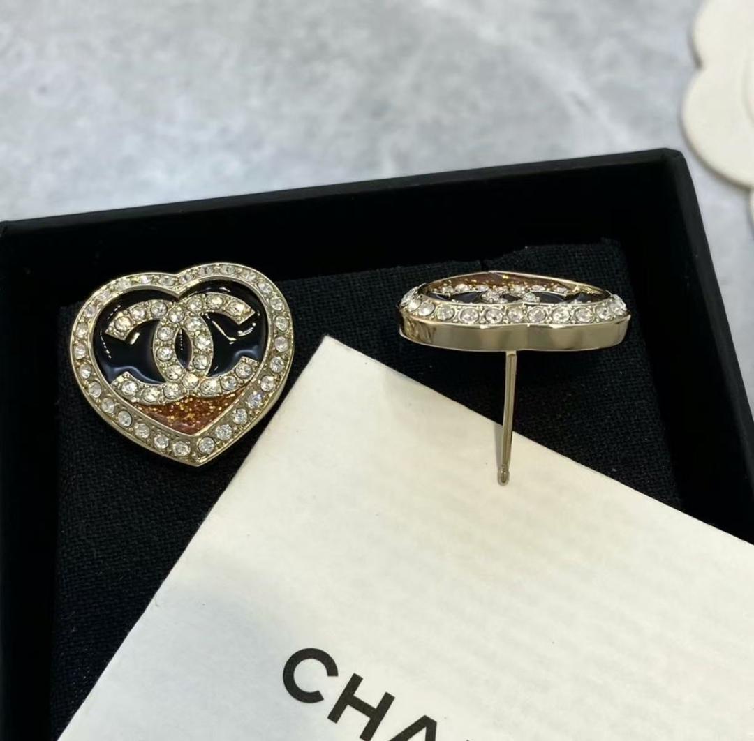 美品~*CHANELハートピアスラインストーン ブラックイエロー ゴールド金具