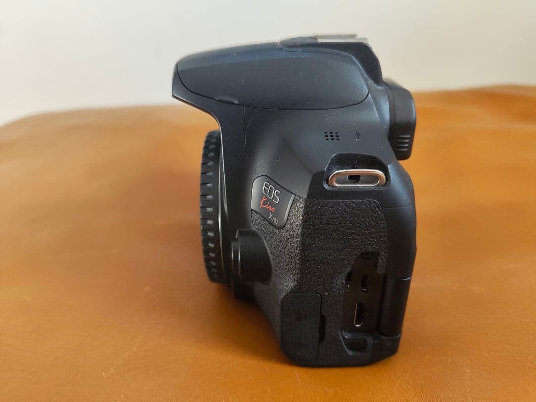 【ジャンク品】Canon EOS Kiss X10i デジタル一眼レフカメラ②