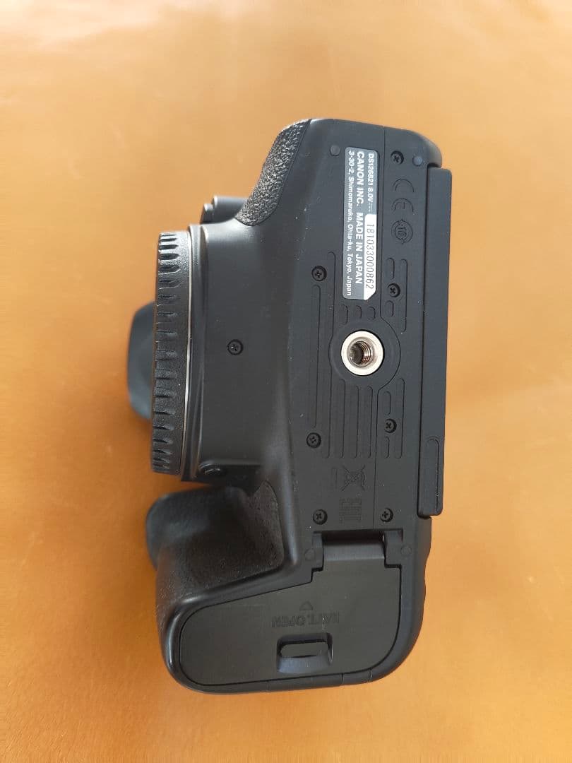 【ジャンク品】Canon EOS Kiss X10i デジタル一眼レフカメラ②