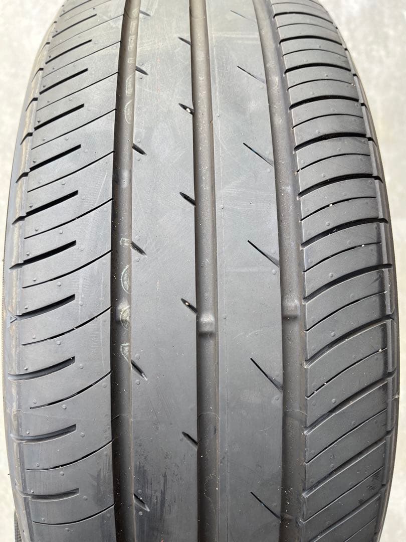 ナオト　美品　ヴォクシー90 16インチ純正　新車　1ヶ月外し